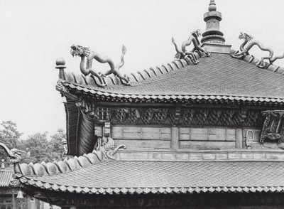 Jehol, Hingkung, Chihli, forgyldt bronzetag (s/h-foto) af Ernst Boerschmann