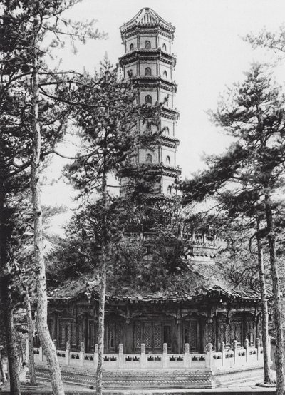 Jehol, Hingkung, Chihli, glaseret pagode (s/h-foto) af Ernst Boerschmann