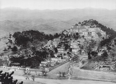 Jehol, Potala, Chihli, Lamaklosteret Potala i Jehol, udsigt fra sydøst (s/h-foto) af Ernst Boerschmann
