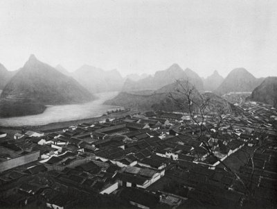 Kueilinfu, Kuangsi, Kueilin, provinshovedstaden, Udsigt mod nordvest (s/h-foto) af Ernst Boerschmann
