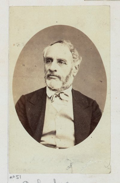 Delescluze Louis Charles (1809-1871). Journalist, han modtog flere domme, bøder og fængslinger i Cayenne, for sine demokratiske og socialrevolutionære idéer (1830). Valgt til Kommunens råd, medlem af Komitéen for... af Etienne Carjat