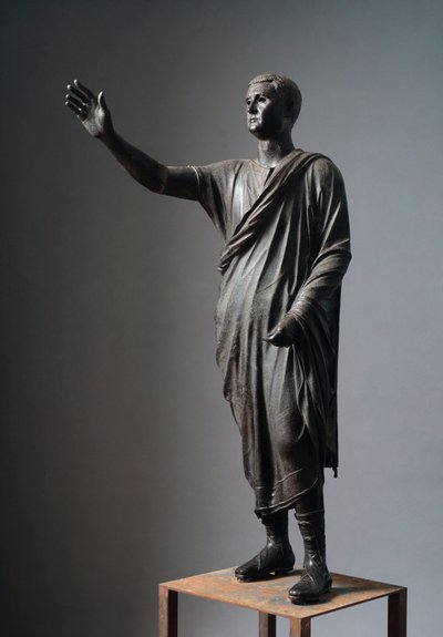 Aule Metele (Oratoren), romersk taler - etruskisk bronzeskulptur, h: 179 cm, ca.90-70 f.Kr., fra Pila, Italien - etruskisk civilisation: "" Magistraten i Perugia Aulus Metellus siger Taleren eller Arringatore"" ” Bronzeskulptur af Etruscan