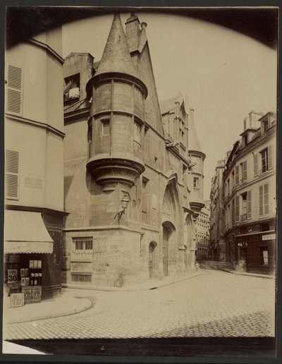 [Hôtel de Sens, nu Bibliothèque Forney] [rue du Riguier, 4. arrondissement] af Eugène Atget