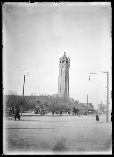 Udsigt over Eastern Parkway mod Brooklyn Museum, ca. 1903-10 (nitrat negativ) af Eugene Wemlinger