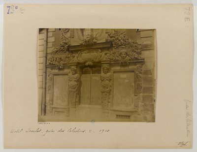 Dør, gadefacade, Hôtel de Fieubet (Hôtel de la Valette, Massillon skole), 2 quai des Célestins, 4. arrondissement, Paris af Eugène Atget