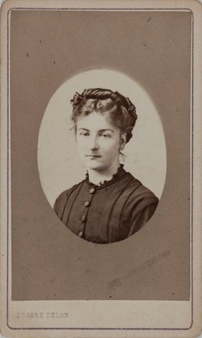 Portræt af Jane Dieulafoy 1851-1916, ca. 1880. af Eugène Delon