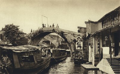 Kina, Kanal-bro i Kiahing (s/h-foto) af European Photographer