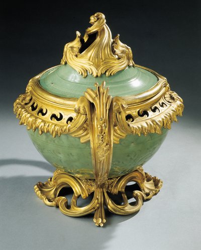 Louis XV potpourri vase af European School