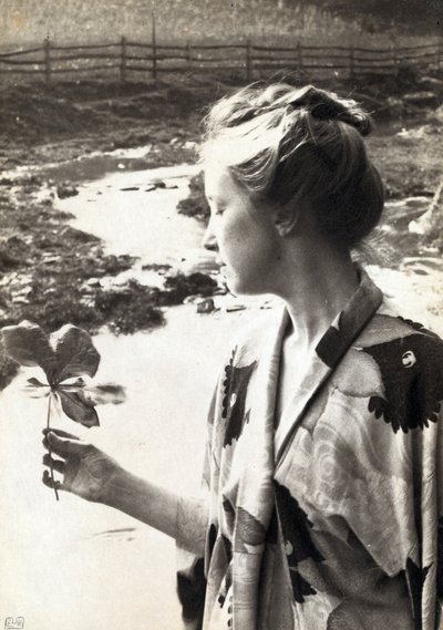 maj-æblebladet af Eva Lawrence Watson Schutze