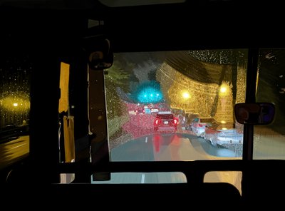 Natbus, 2025 (digital kunst) af Evan Sklar