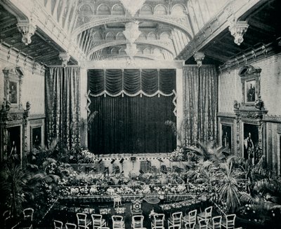 Waterloo Chamber, Windsor Castle, indrettet som teater for statsskuespil fra 1891, c1891,1901 af Eyre and Spottiswoode