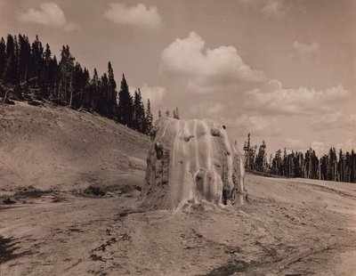 Lone Star Geyser Cone, Yellowstone National Park af F. Jay Haynes