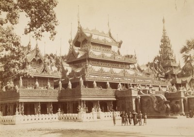 Dronning Soopyalats gyldne skole på A. Road, Mandalay af Felice Beato