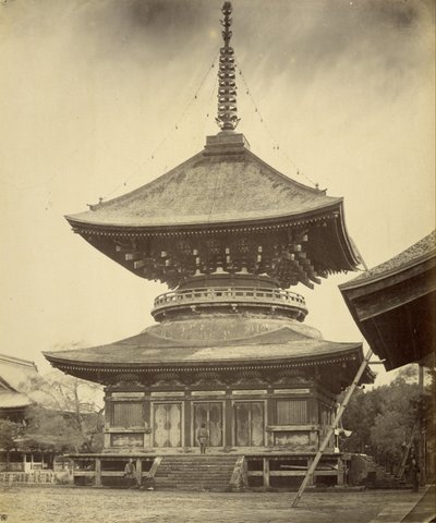 En-etagers pagode, Hachiman-helligdommen, Kamakura af Felice Beato