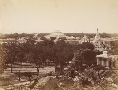 Den uforlignelige pagode fra Mandalay Hill af Felice Beato