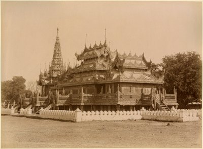 Nan-U Human-Se, Shwe-Kyaung i Mandalay-paladset, Burma, slutningen af det 19. århundrede (albumin-tryk) af Felice Beato