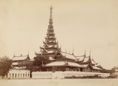 The Palace Mandalay (Universets centrum) af Felice Beato