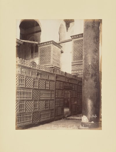 Kairo - Interiør i sultan Qalawuns moské af Félix Bonfils