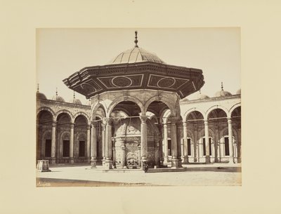 Kairo. Mohamed Ali-moskeen, Ablutions-fontænen [sic], Egypten af Félix Bonfils