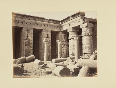 Medinet Habu, anden gård, galleri af Thutmose I (Egypten) af Félix Bonfils