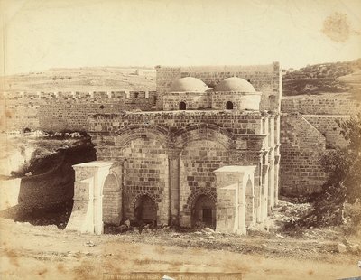 Udsigt over indersiden af Golden Gate, i Jerusalem af Félix Bonfils