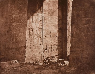 Første pylon - fransk inskription udskåret på den østlige forfang ved punkt H, øen Fila (Philae) af Félix Teynard