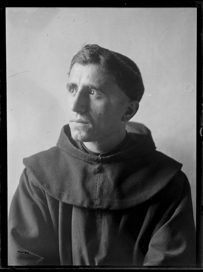 Billede af en franciskaner i Assisi af Ferdinand Schmutzer