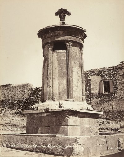 Monument til Lysicrates, beliggende i byen Athen af Félix Bonfils