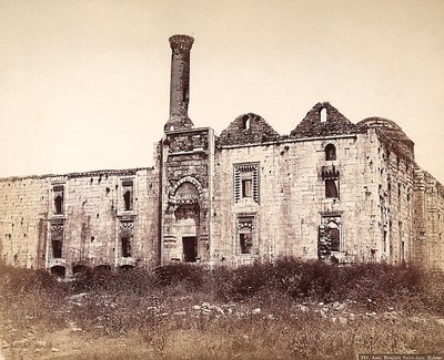 Johannesbasilikaen, omdannet til en moské i 1330, i Efesos, Tyrkiet af Félix Bonfils
