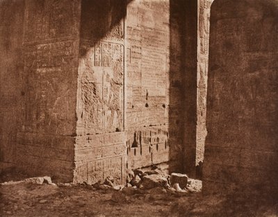 Første pylon - fransk inskription udskåret på den østlige forfang ved punkt H, øen Fila (Philae) af Félix Teynard