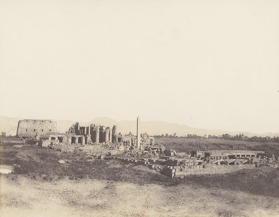 Karnak Theben, Generelt syn på ruinerne taget fra sydøst, i T, 1851-52, trykt 1853-54. af Félix Teynard