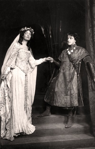 Dorothea Baird 1875-1933 og Harcourt Williams 1880-1957 i Paola og Francesca, 1907. af Foulsham and Banfield