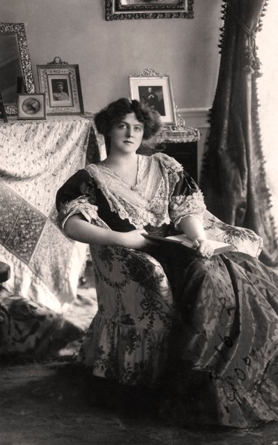 Marie Studholme 1875-1930, engelsk skuespillerinde, 1906. af Foulsham and Banfield