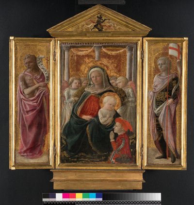 Triptykon: Madonna og barn med St. Johannes Døberen og St. George, ca. 1437 (panel) af Fra Filippo Lippi
