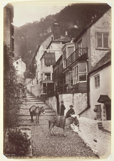 Clovelly, the New Inn and Street, 186094. af Francis Bedford