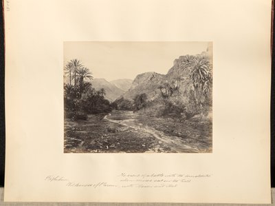 Rephidim, Parans ørken. Scenen for en kamp med amalekitterne, da Moses sad på bakken med Aron og Hur. af Francis Frith