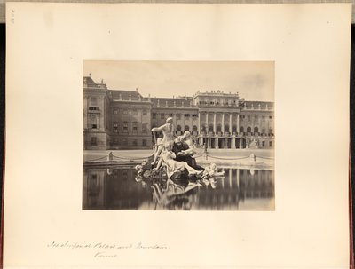 Det kejserlige palads og fontænen, Wien af Francis Frith
