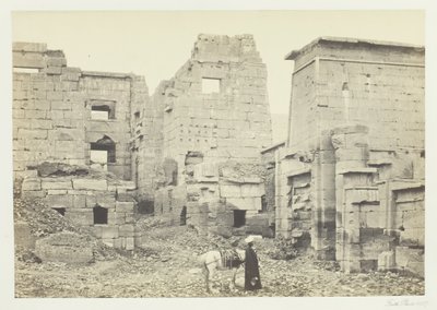 Tempelpaladset, Medinet Haboo, 1857. af Francis Frith