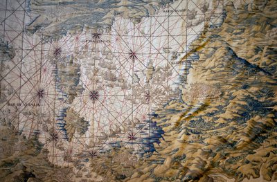 Kort over Middelhavet - Detalje af erobringen af Tunis (Tunesien) - Tapet af Francisco og Cornelius Van der Ggot (1700-tallet), vævet ind i den kongelige gobelinfabrik, midten af 1700-tallet, efter gobelin fra det 16. århundrede af Willem de Pannema af Francisco Ignacio Vandergoten Canyuwell