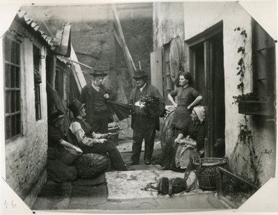 Whitby Fisher Folk, ca. 1885 (albumin print) af Frank Meadow Sutcliffe