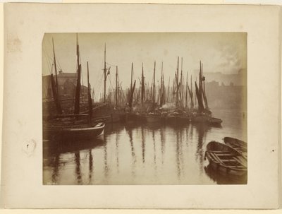 [Whitby havn] af Frank Meadow Sutcliffe