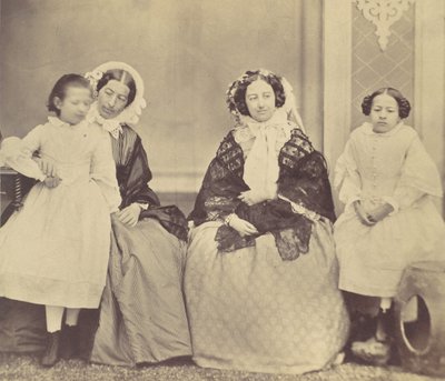 Elise Höusermann, Hermine, Marie og Marie Antoine, 1850