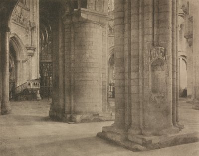 Kameraarbejde: Ely Cathedral: Across Nave and Octagon, 1903. af Frederick Henry Evans