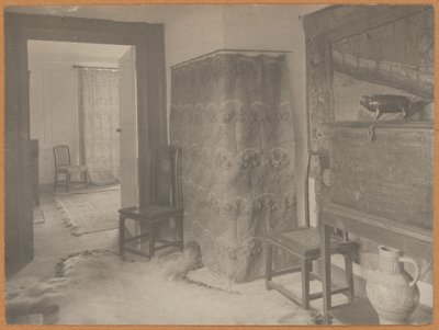 Kelmscott Manor: Passage til værelse med paneler af Frederick H. Evans