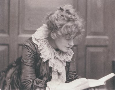 Portrætfotografi af Ellen Terry (1847-1928) læser, af Frederick Hollyer (1837-1933) (sepiafoto) af Frederick Hollyer