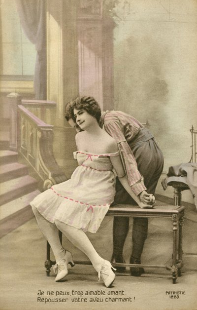 Omfavnende par (farvefoto) af French Photographer
