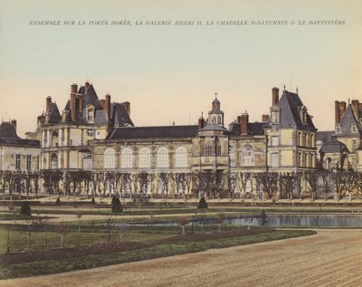 Fontainebleau: Ensemble på Porte Doree, Galerie Henri II, Chapelle St-Saturnin  Le Baptistere (farvefoto) af French Photographer