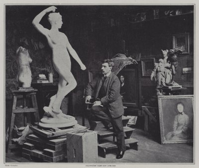 Fransk maler og billedhugger Alexandre Falguiere i sit atelier (s/h foto) af French Photographer