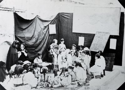 Pigeskole i Algeriet, 1860 af French Photographer