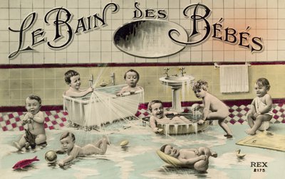 Babybadet af French Photographer